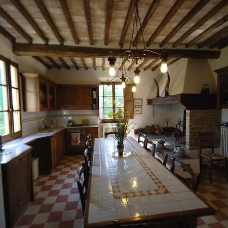 Casa Vacanze Pievina Vescona Exteriér fotografie